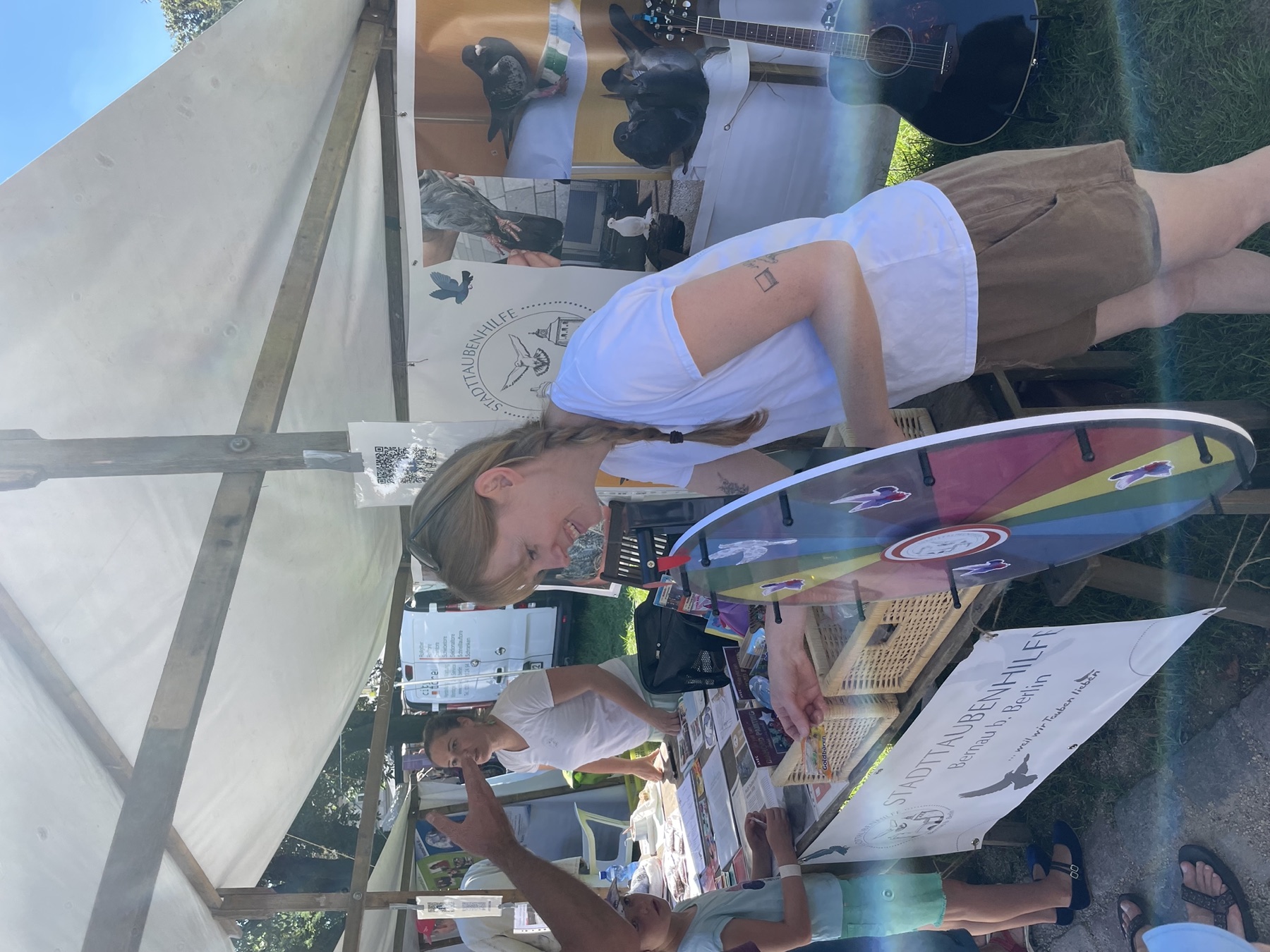 Vereinsstand mit Informationsmaterial